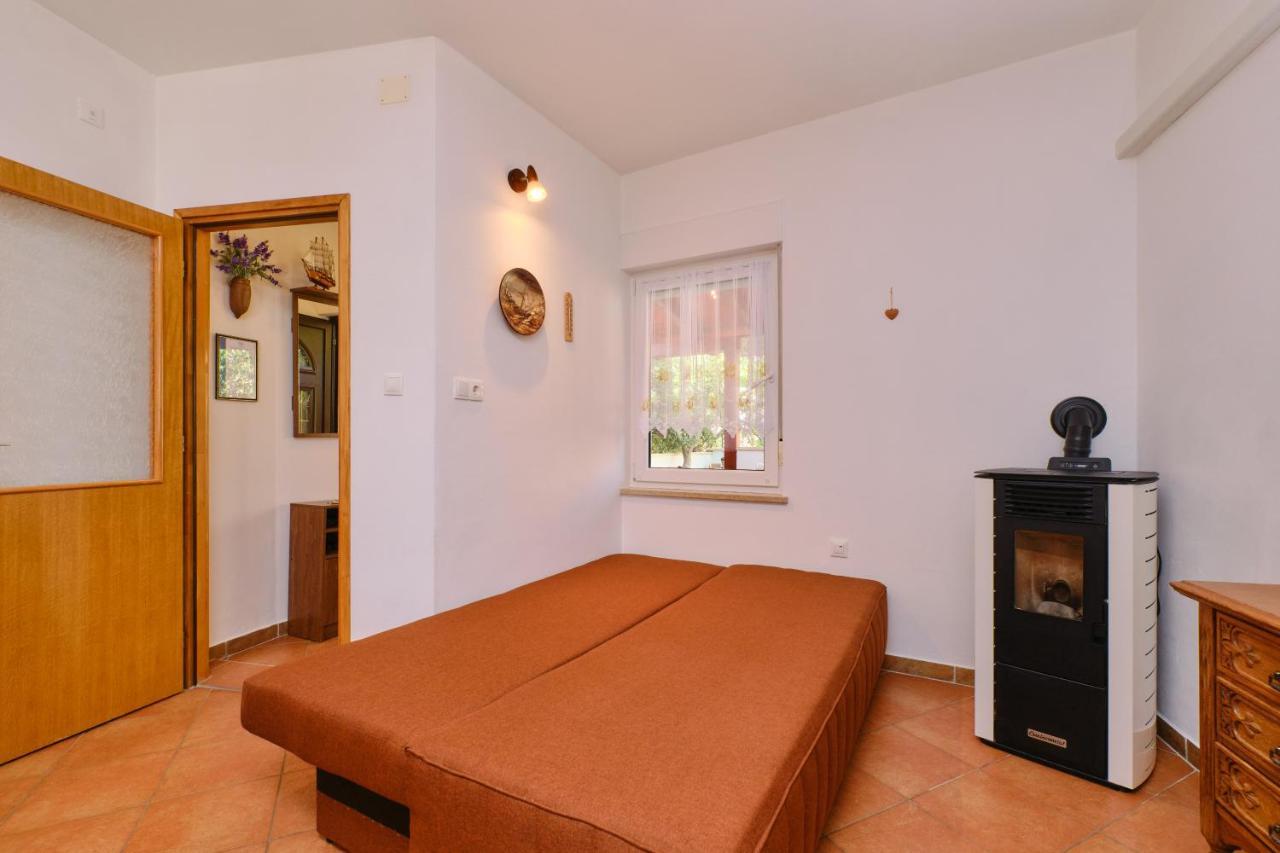 Apartments Antares Mali Losinj Exterior photo