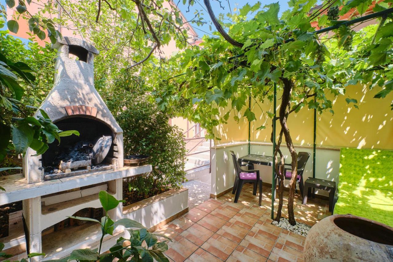 Apartments Antares Mali Losinj Exterior photo