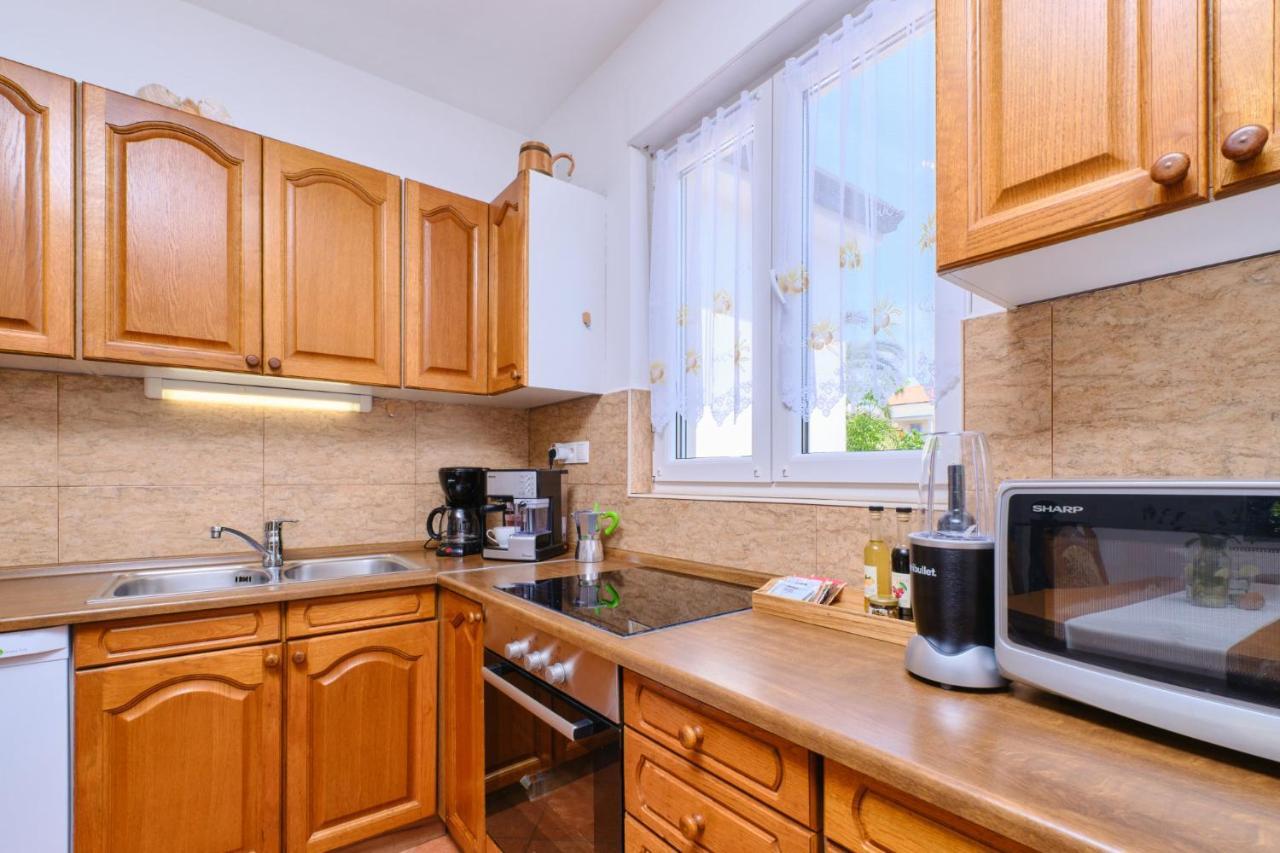 Apartments Antares Mali Losinj Exterior photo