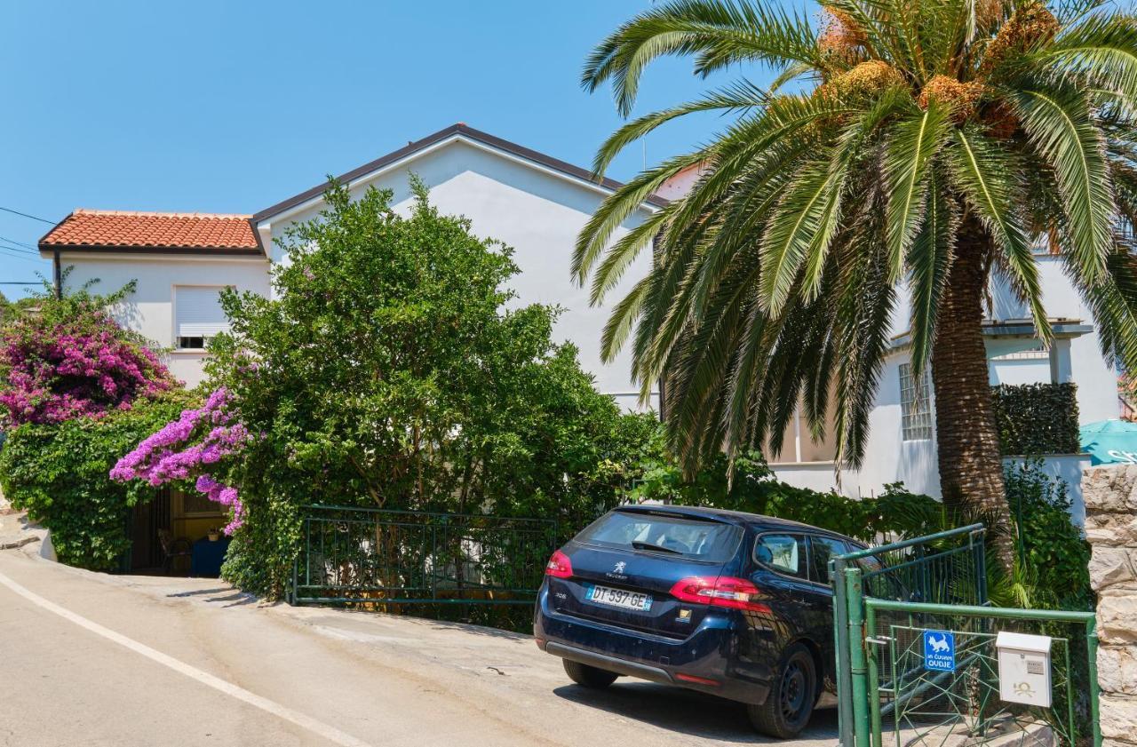 Apartments Antares Mali Losinj Exterior photo