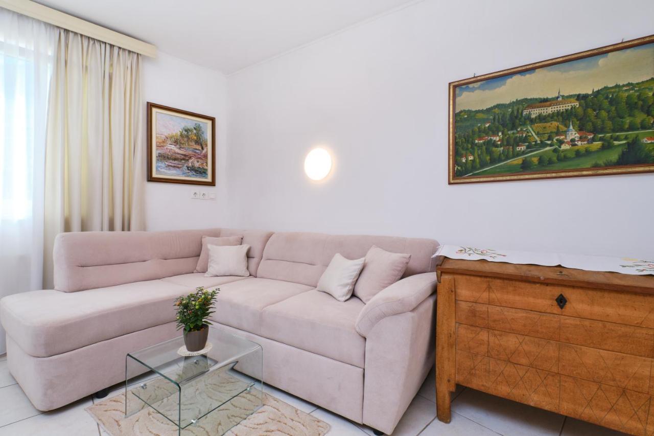 Apartments Antares Mali Losinj Exterior photo